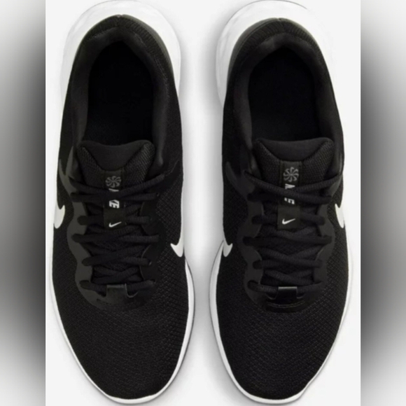 Nike Revolution 6 Next Nature Women's Black/White Running Shoes Size 9.5 W $94.9 - Picture 2 of 9